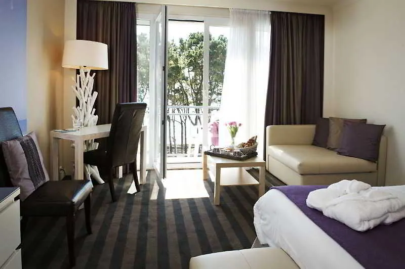 Hotel Kastel - Relais Thalasso & Spa Benodet 3*,  France